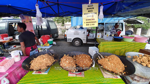 Tapak Pasar Malam Kuah