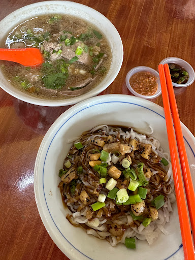 Pork Noodle 猪肉粉 Pork Noodle 猪肉粉