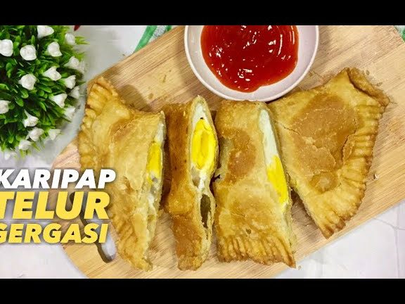 Karipap Telur Giant 1 karipap telur giant