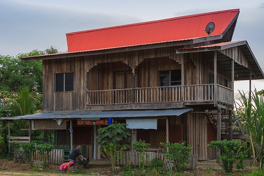 Kedai Babi Terbaik di Semporna 1 kedai babi terbaik di semporna